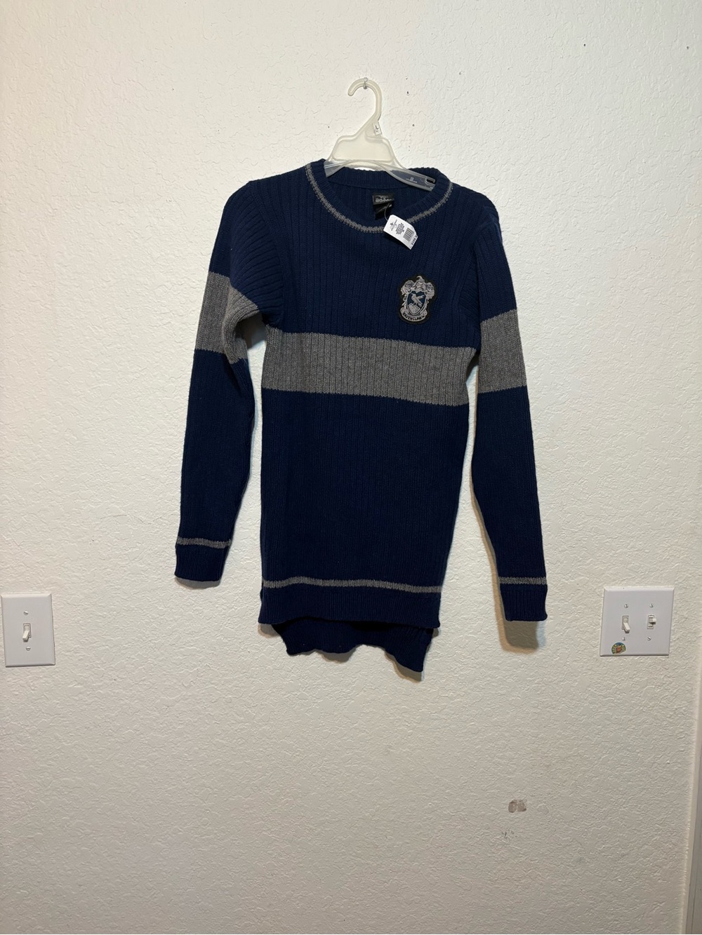 Harry Potter universal studios Men's Ravensclaw Crewneck Scotland
